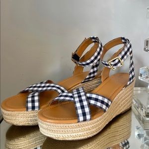 Jcrew platform blue gingham espadrille sandal. Size 9